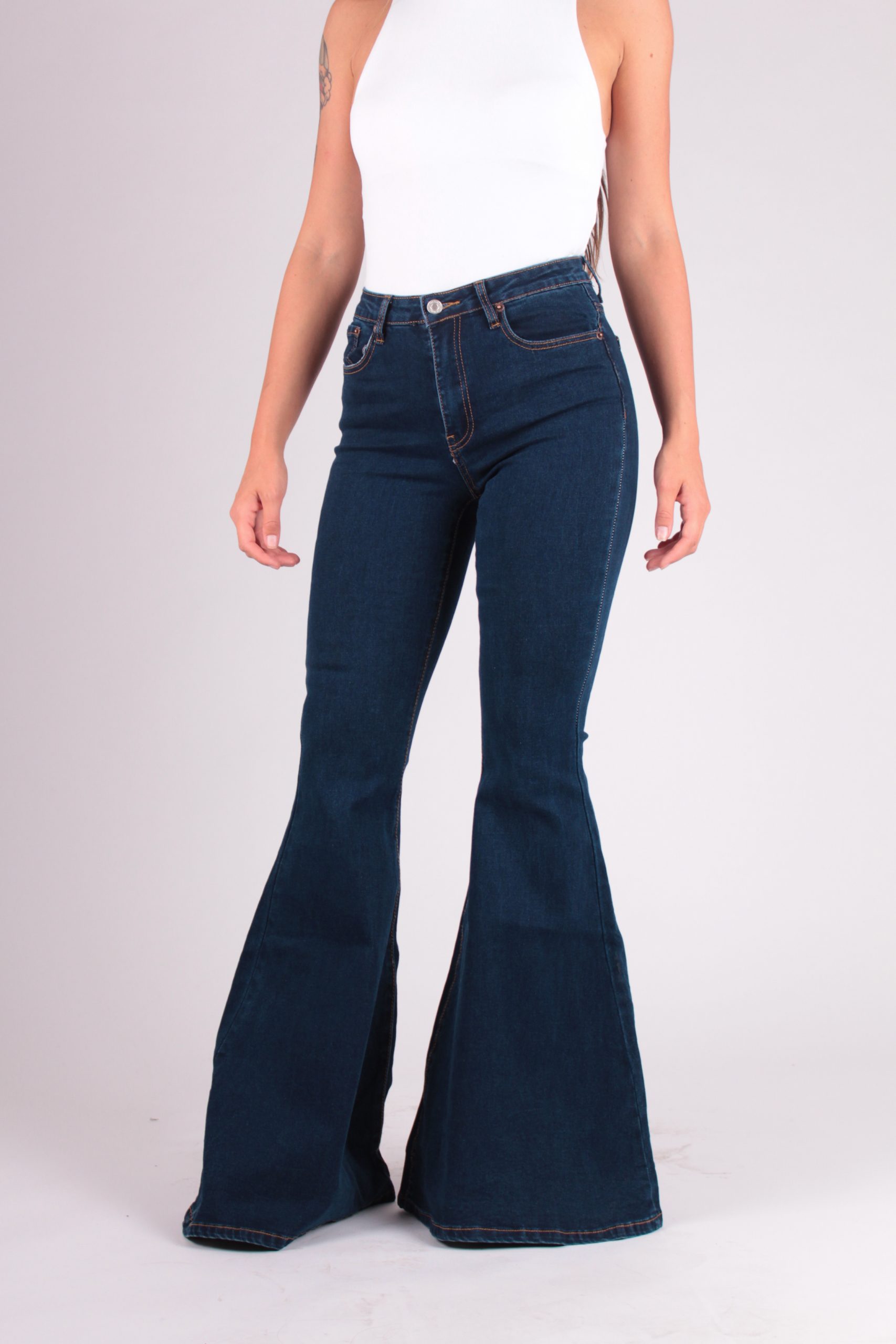 jeans-a-zampa-di-elefante-596nqe-1.jpg