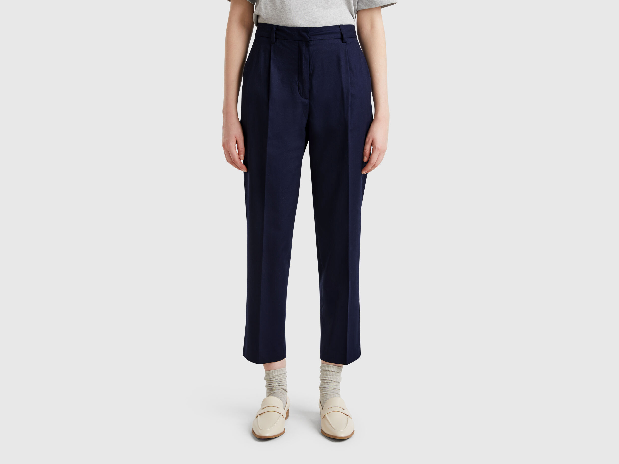 pantaloni-benetton-328yuz-1.jpg