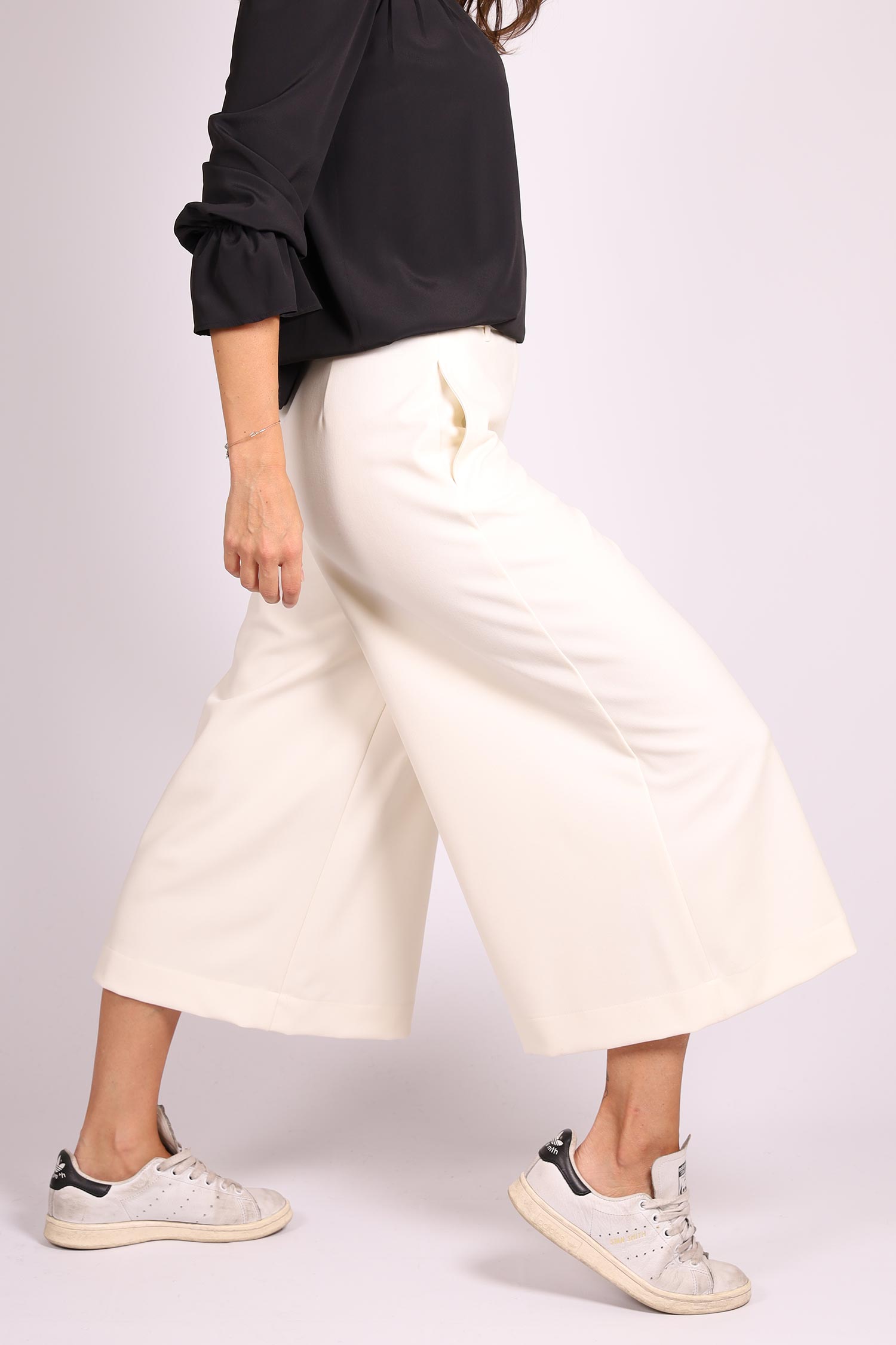pantaloni-cropped-donna-356mta-1.jpg